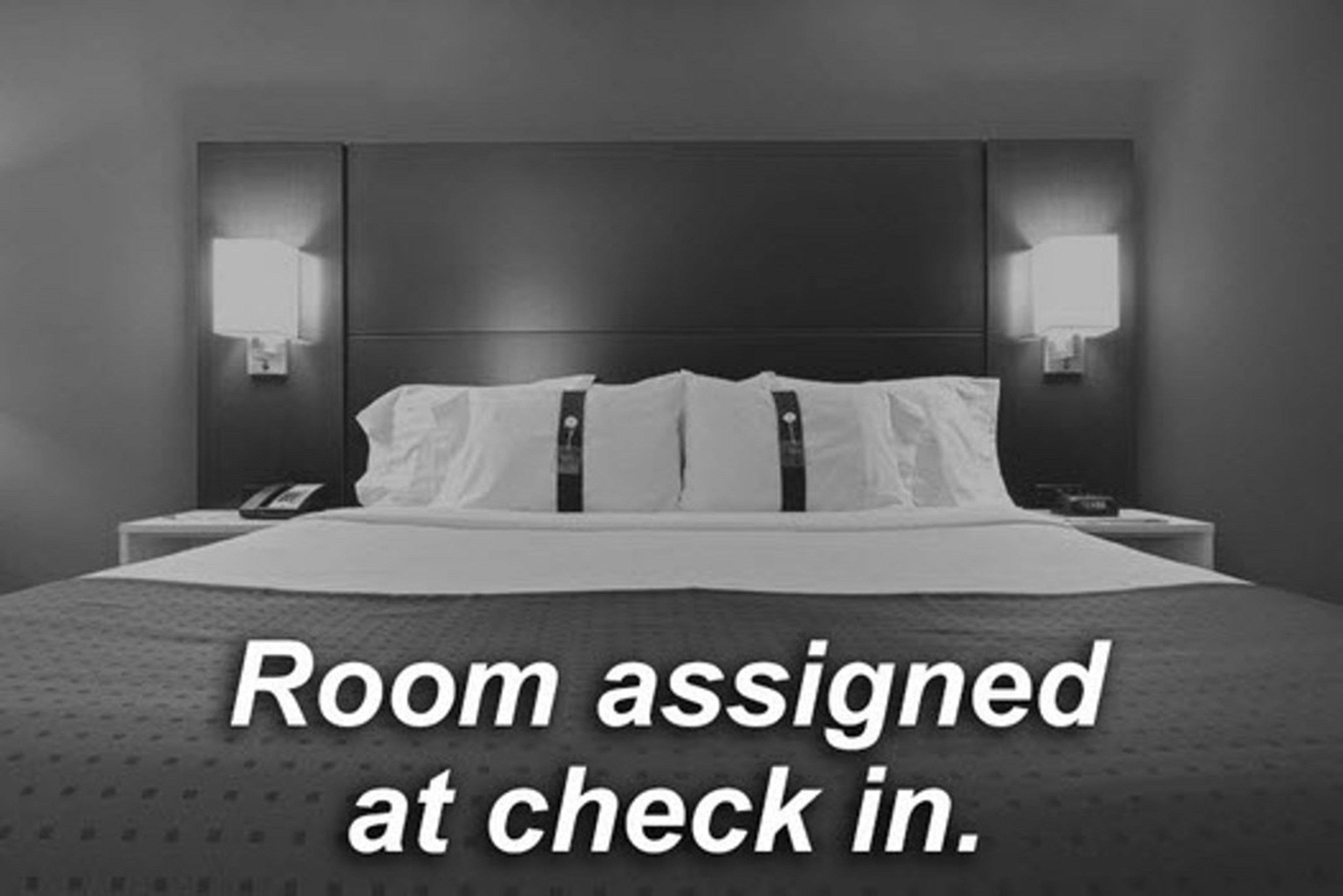Holiday Inn Express Kansas City - At The Legends! By Ihg Bonner Springs Bagian luar foto