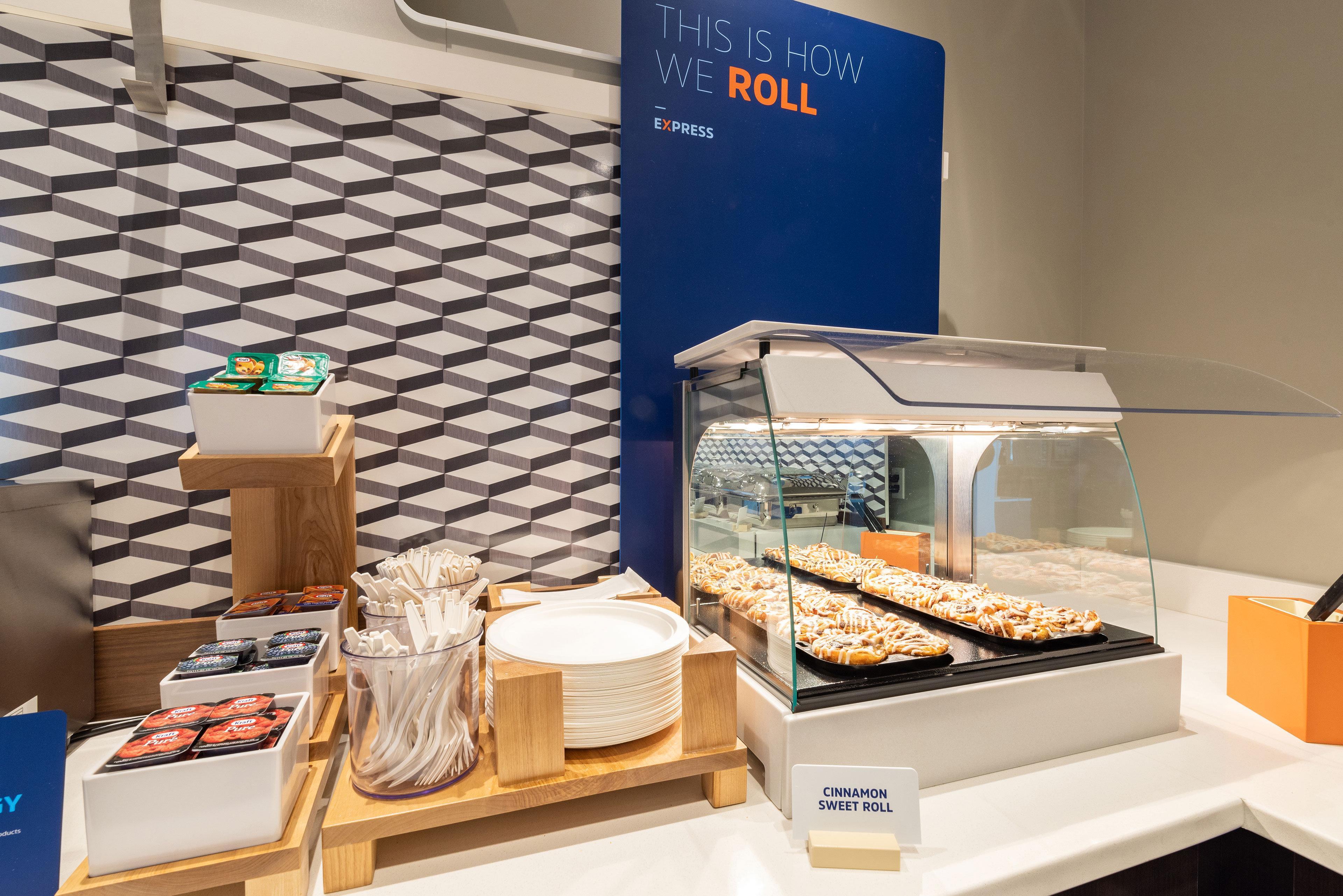 Holiday Inn Express Kansas City - At The Legends! By Ihg Bonner Springs Bagian luar foto