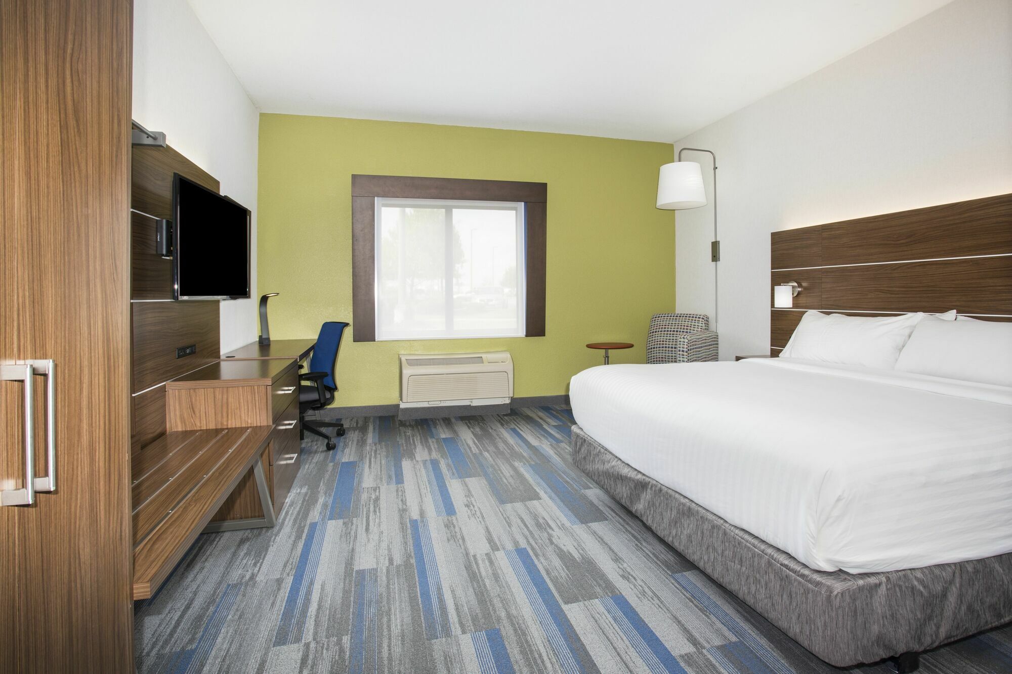 Holiday Inn Express Kansas City - At The Legends! By Ihg Bonner Springs Ruang foto